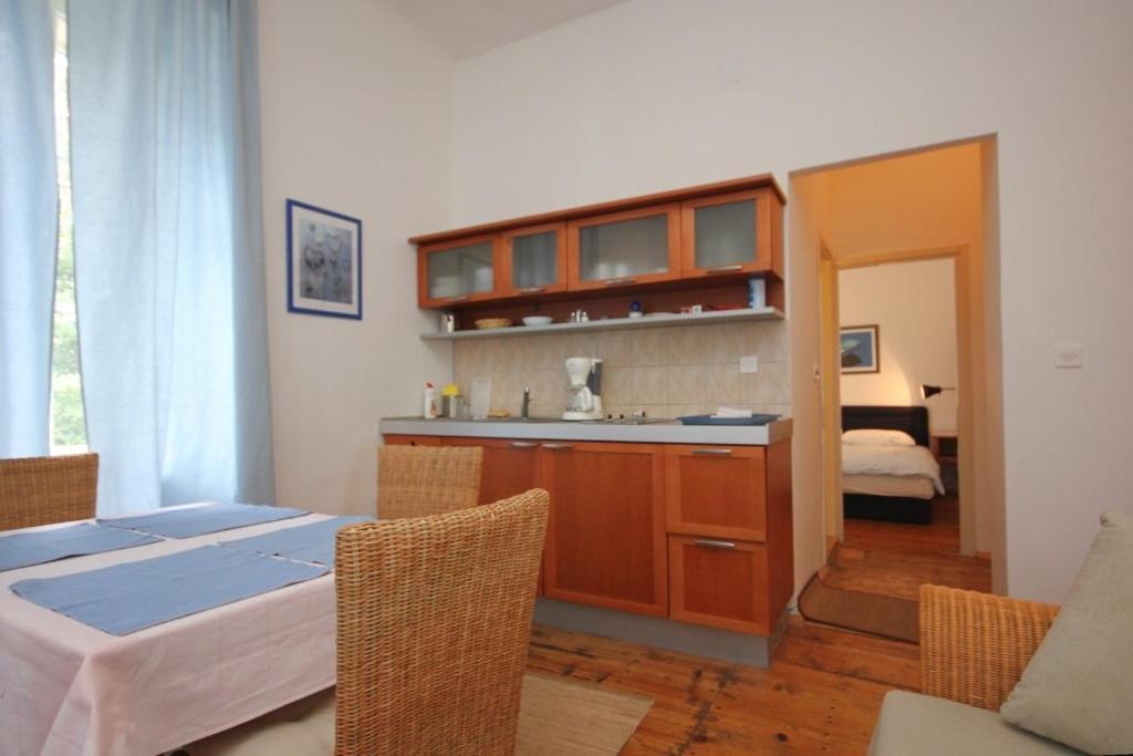 Family Friendly Seaside Apartments Moscenicka Draga, Opatija - 9242 المظهر الخارجي الصورة